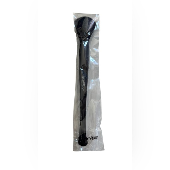 Lancôme A Parisian Wanderlust face palette & brush! - Picture 5 of 5